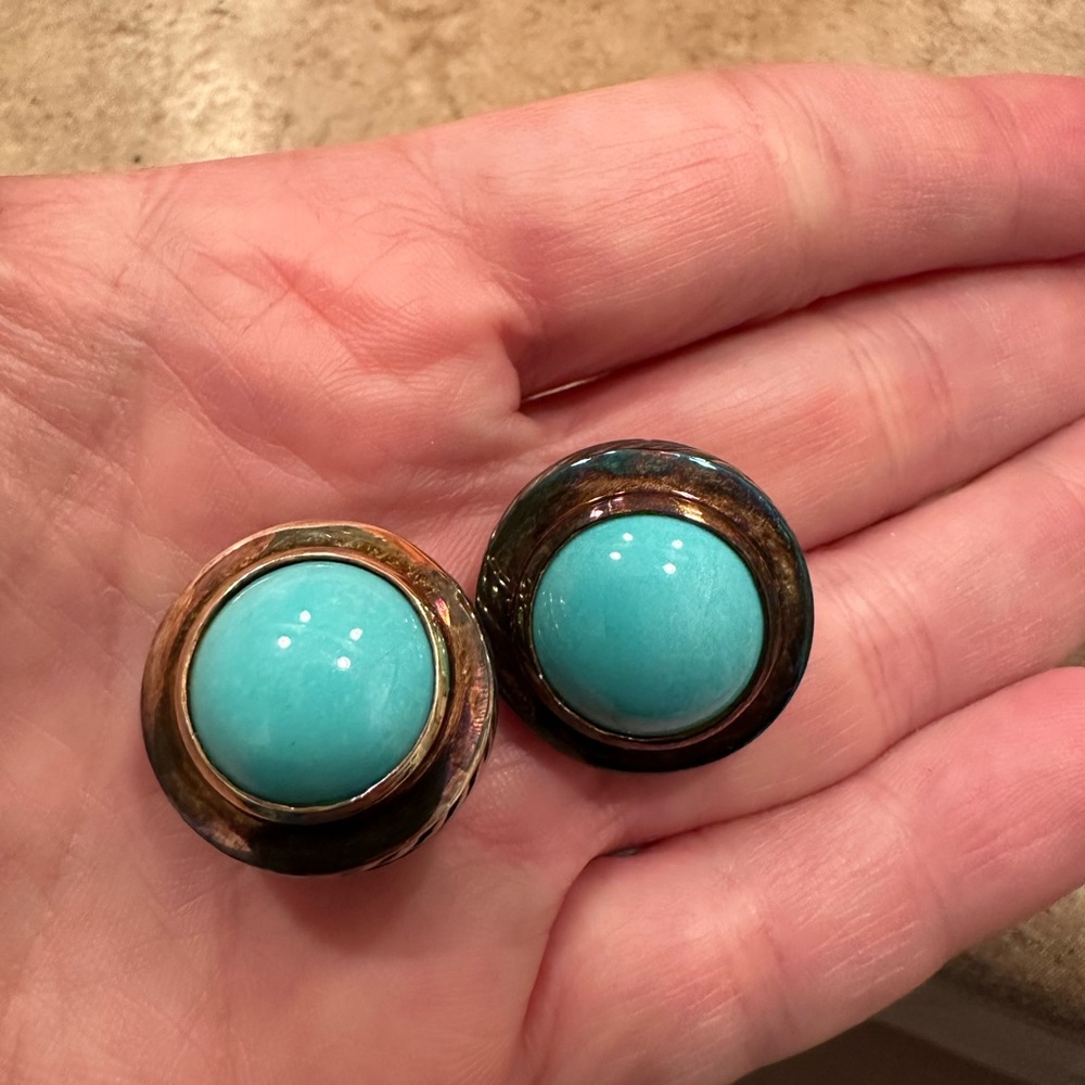 David yurman turquoise post earrings